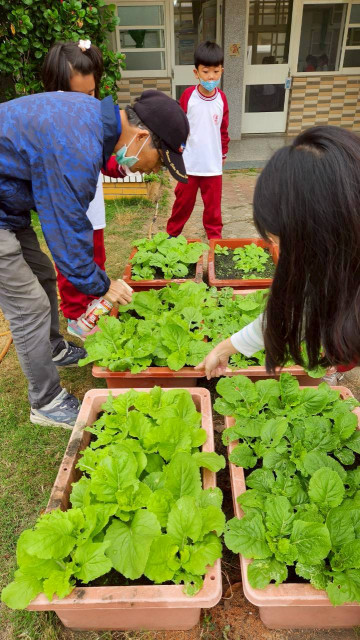 LINE_ALBUM_20251118食農二_251119_17.jpg