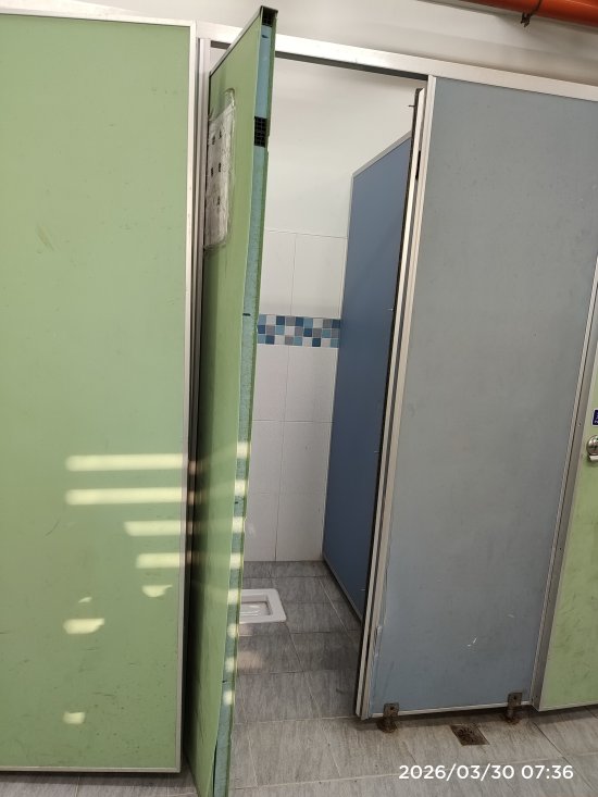 廁所門