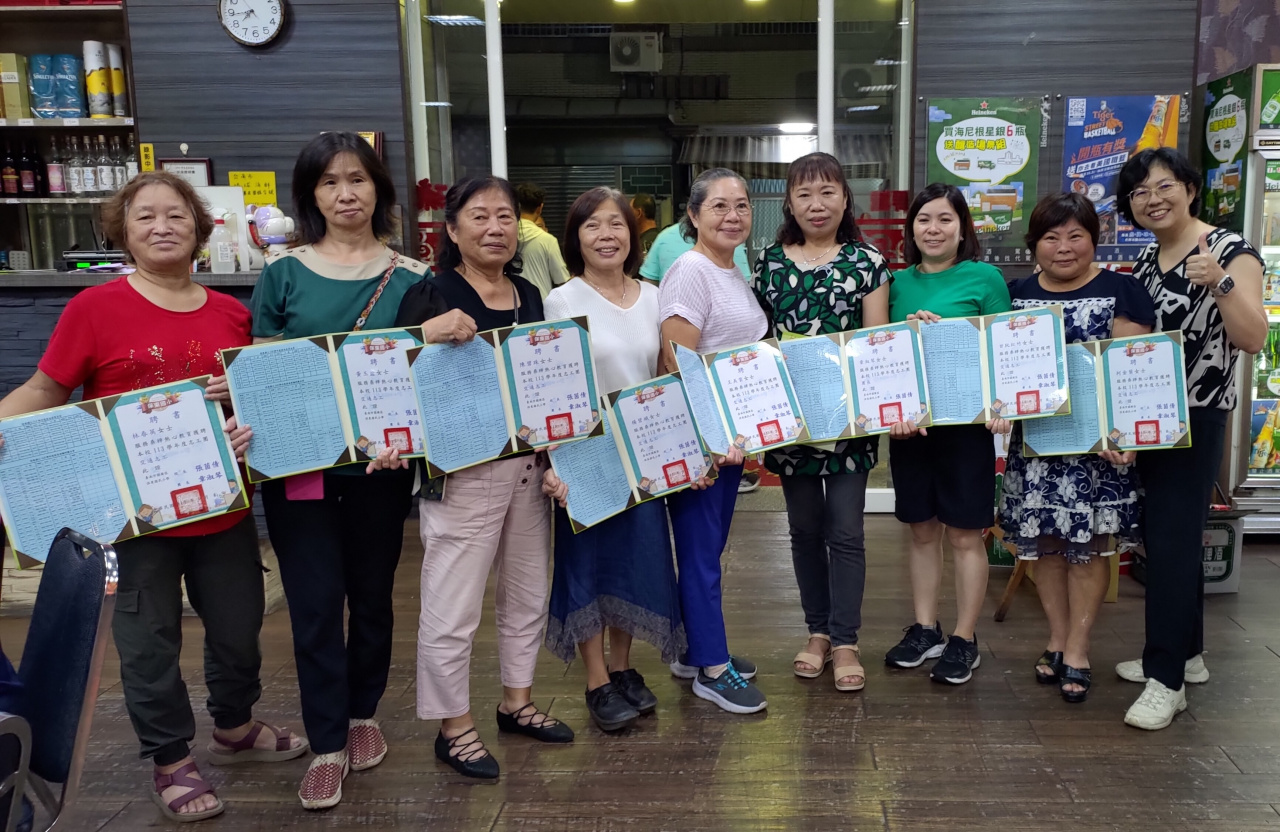 113年度上學期 家長會、顧問團、志工團受贈餐會照片