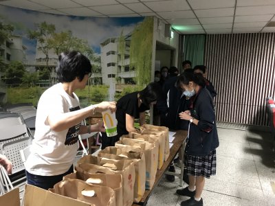 1081113-04.JPG