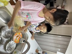 中年級第三名4年9班許安妤.jpg