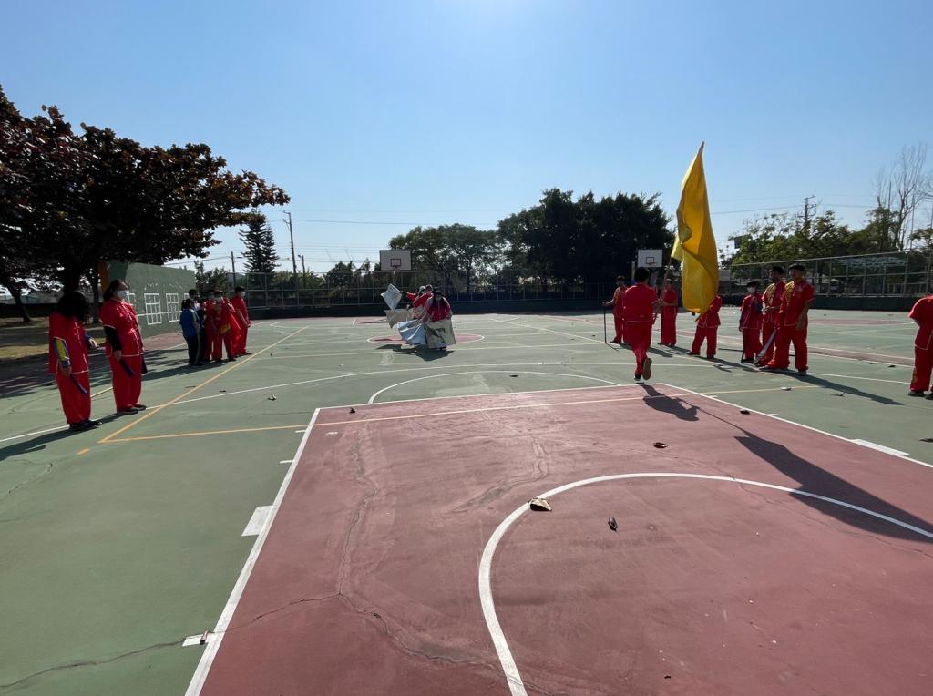 https://schoolweb.tn.edu.tw/~jljhs_web/uploads/tadgallery/2023_01_04/659_LINE_ALBUM_111-1期末成果發表暨歲末聯歡會_221223_77.jpg 