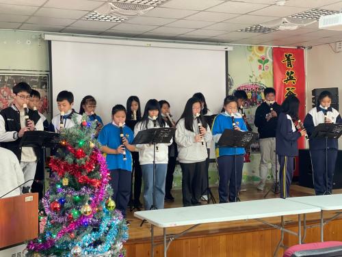 LINE_ALBUM_111-1期末成果發表暨歲末聯歡會_221223_1.jpg