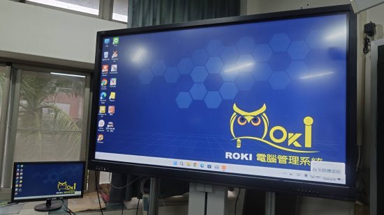 4/30原廠來檢修、更換主機板
目前暫時看起來沒問題，但還是放了一個螢幕在教室同步顯示，用以測試到底是主機問題、大電視問題、還是線路連接問題。