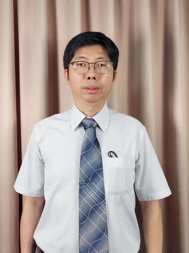 李俊毅