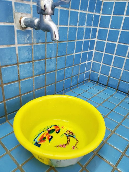西棟一樓特教班洗手台一只水龍頭漏水