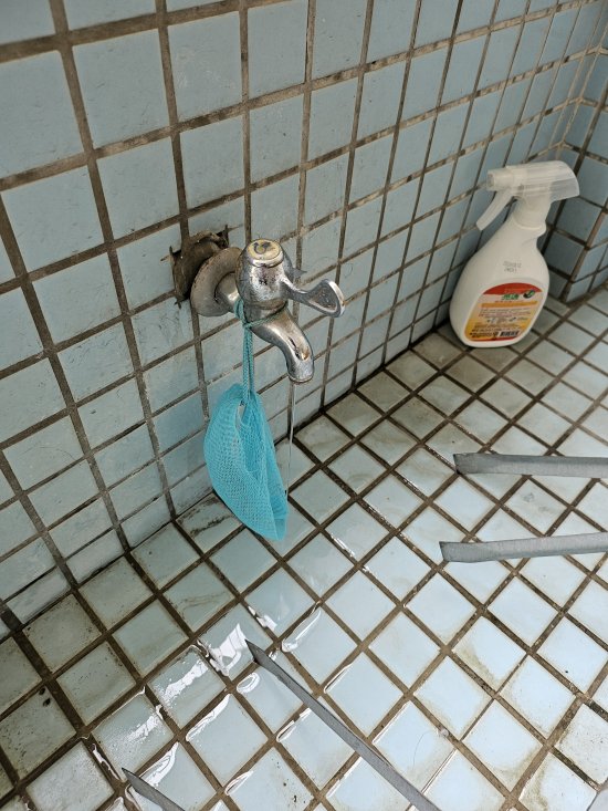 三樓東側廁所洗手台