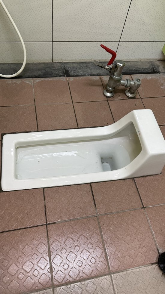 廁所－小便斗、便座、無障礙廁間