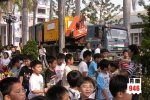 守車與篷車也先一步到達學校