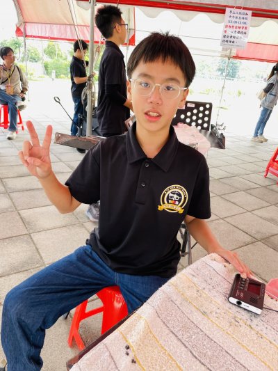 陳炫暢.jpg